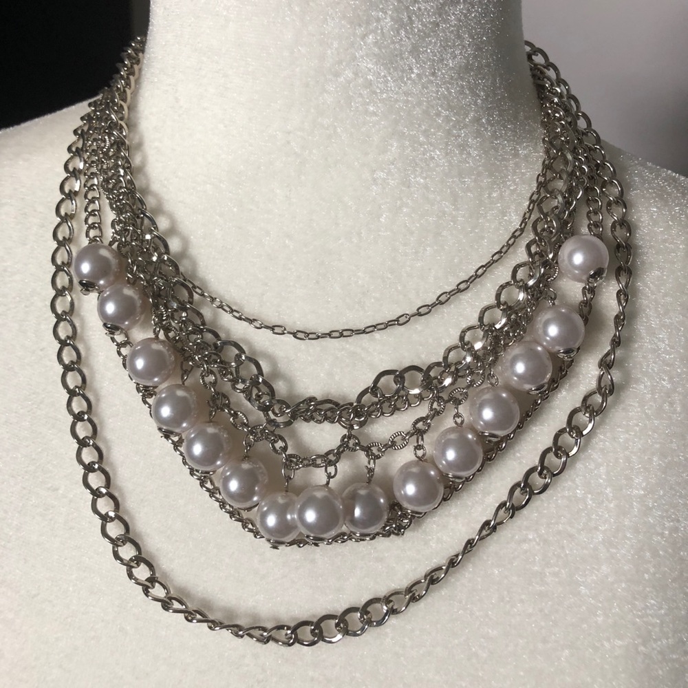 New York and company necklaces brand new